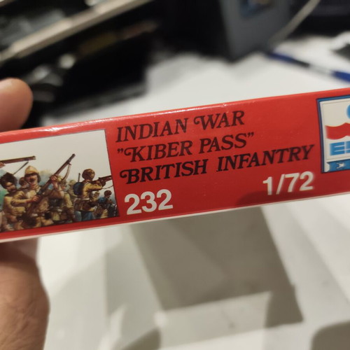 British Infantry 1/72 scale figures, new, Esci 232, pack of 50
