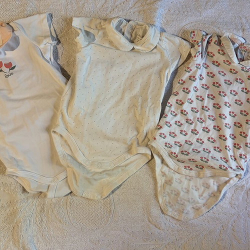 Baby girl clothes pack of 19 size 68 like new