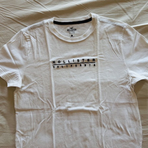Hollister California white T-shirt, size S