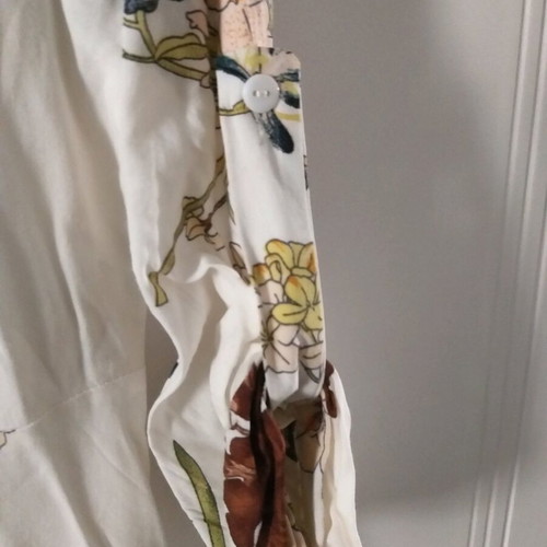 Floral shirt size medium, excellent condition