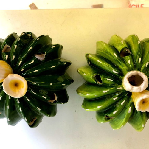 Ceramic cactus-shaped candle diffusers like new, set of 2