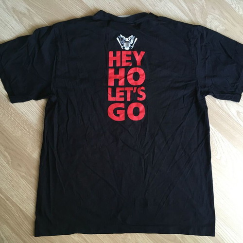 Ramones band shirt size L slim fit used, black