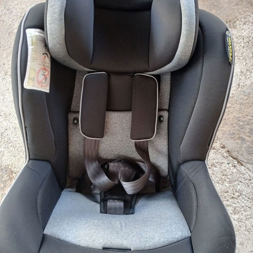 Graco Ascent i-Size car seat like new for children