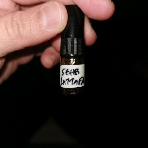 Sehr Lattafa Arabic sample tester eau de parfum 2 ml like new