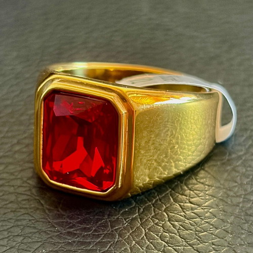 Golden Crimson Signet Ring new, red faceted crystal, 316L stainless steel