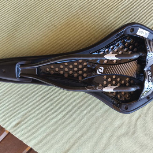 Syncros RP1.0 Tri Carbon Road Bike Saddle like new