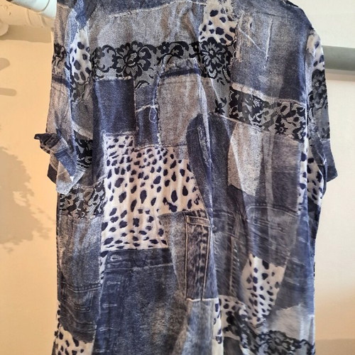 Women's shirt size L like new, gray multicolor