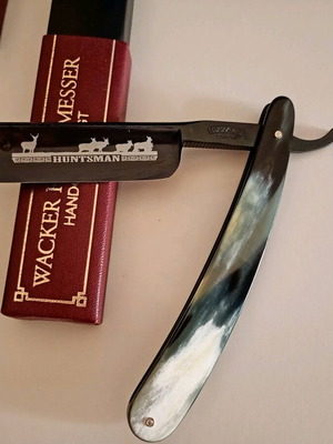 Ξυράφι Wacker Huntsman 7/8+ Extra Full Hollow NOS αχρησιμοποίητο με λαβή από κέρατο βουβαλιού