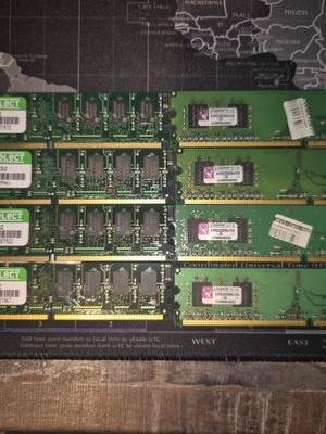 DDR2 RAM 8x256MB 533MHz μεταχειρισμένο, 4 Corsair και 4 Kingston modules