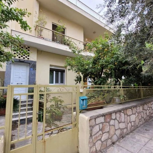 Μονοκατοικία 217 τ.μ. στο Μοσχάτο με κήπο και ταράτσα