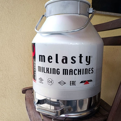 Milk milking machine 20 liters, new with goat milking nozzles