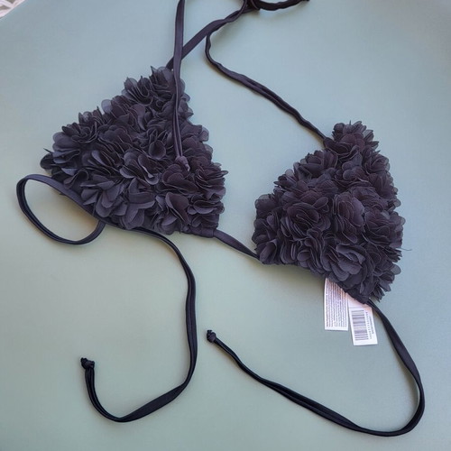 Black bikini top like new, size 4
