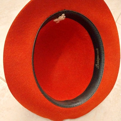 Women's winter hat new, red, size 55