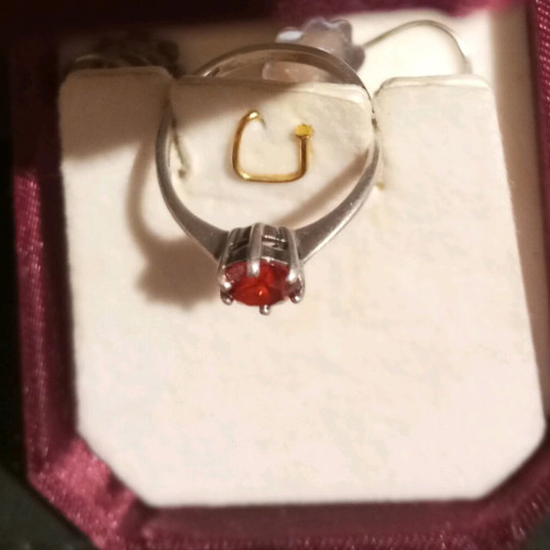 Silver ring 925 with red zircon stone like new