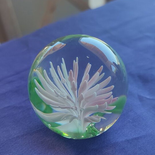 Crystal sphere with pink flower new