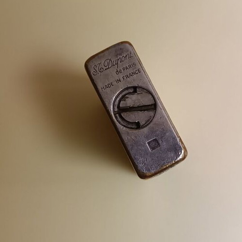 Dupont lighter vintage used with 1976 purchase paper