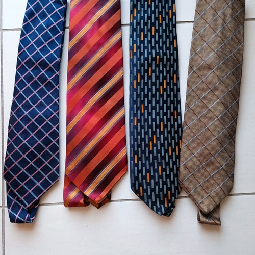 Boss ties used, pack of 56
