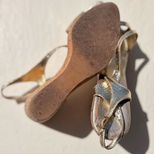 Gold sandals like new