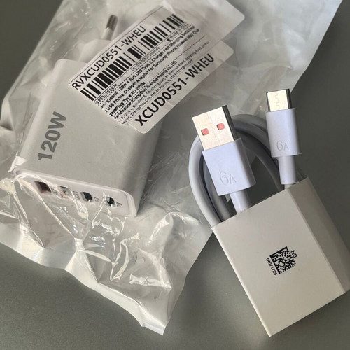 120W GaN Fast Charging Charger Set with 2x USB-C, 2x USB-A and USB to Type-C 6 AMP Cable new