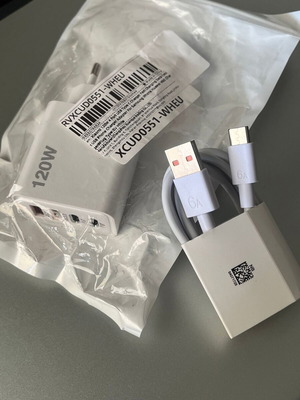 120W GaN Fast Charging Charger Set with 2x USB-C, 2x USB-A and USB to Type-C 6 AMP Cable new