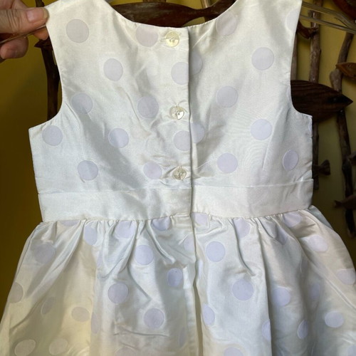 Baby dress like new, high quality