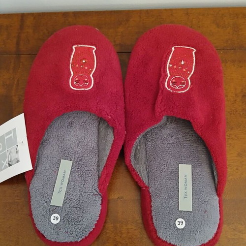 Tex women's winter slippers red size 39 new