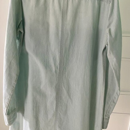 Long denim shirt like new, size L, blue