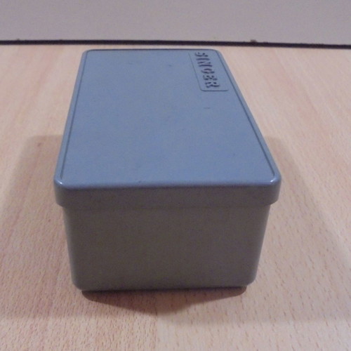 Singer old plastic storage box for threads and needles used