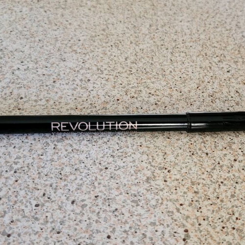 Revolution Beauty Retro Lux Metallic "Regent" lip set like new