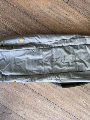 Manduka yoga mat bag like new