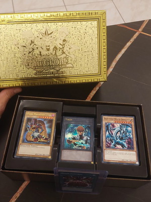 Yu-Gi-Oh! πακέτο 90 αυθεντικές κάρτες με δώρο κουτί, σαν καινούργιο