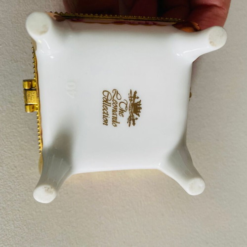 Leonardo collection porcelain box