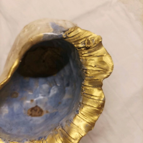 Decorative ceramic shell hand-painted like new