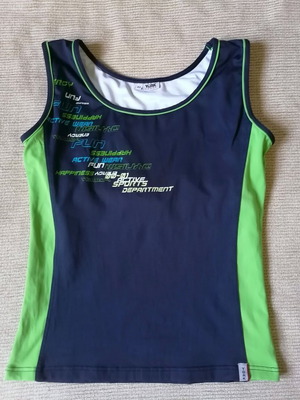 York Woman sports top with built-in bra XL, blue