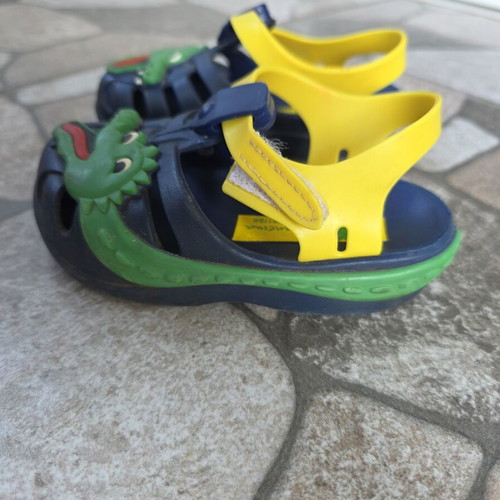 Children's summer shoes used, boys size 20/21