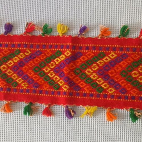 Woolen knit like new 29x7 cm