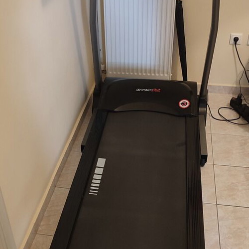 Everfit TFK 750 electric folding treadmill like new