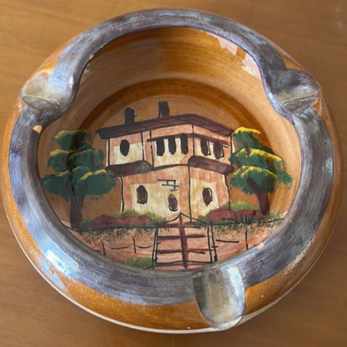 Souvenir ashtray with old Greek mansion design, new