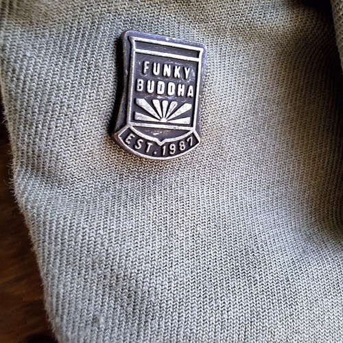 Funky Buddha men's khaki cargo shorts size S