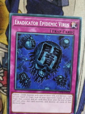 Santa Claws Effect Monster card like new - 0,50 - Vendora.cy Santa Claws Effect Monster card like new - 0,50 - Vendora.cy
