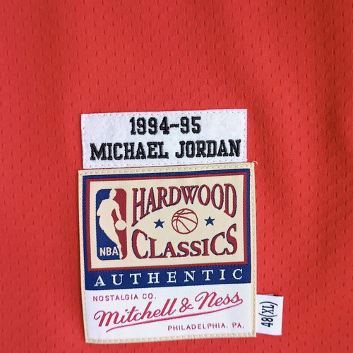 Michael Jordan Authentic Jersey new, Chicago Bulls 1994-1995, size XL
