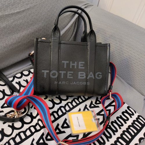 Marc Jacobs small crossbody bag 25x20, black