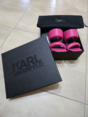 Karl Lagerfeld Ikon Heel Padded 2-Strap Sandal size 37 like new, pink