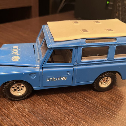 Unicef model car blue color