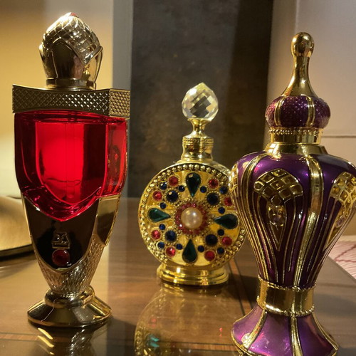 Collectible decorative perfume and essential oil bottles set of 3