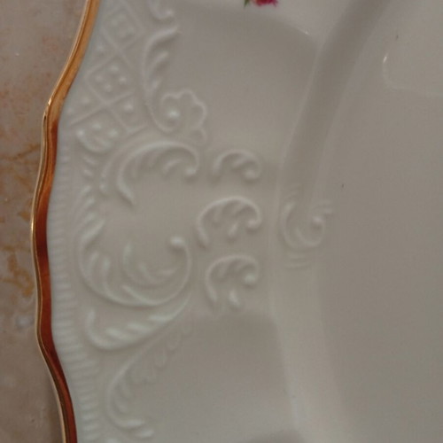 Porcelain plate