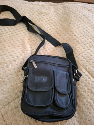 Men's shoulder bag made of genuine leather new, black