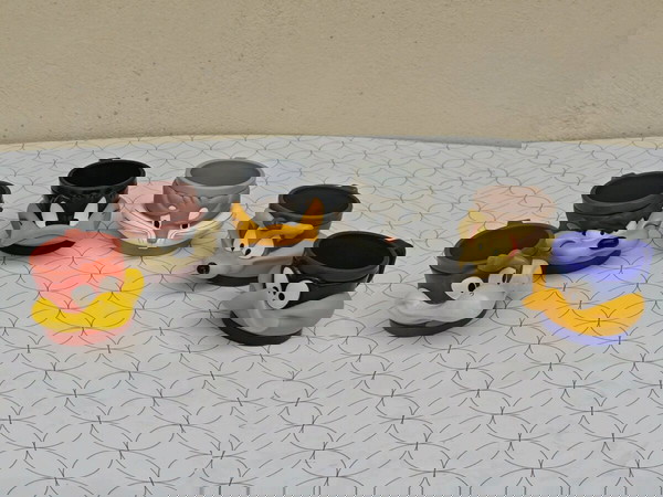 Looney Tunes - ΕΒΓΑ