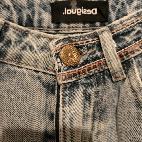 Desigual women's jeans used, mid-rise, size M, with patches