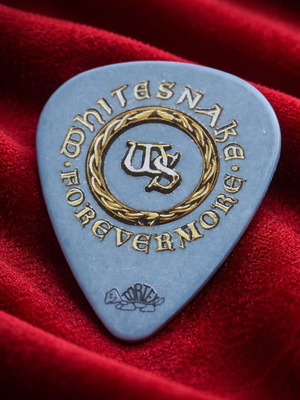 Doug Aldrich Signed Guitar Pick like new, authentic rock memorabilia